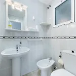 Perseo Sunrise Apartamento *