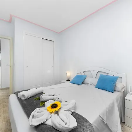 Perseo Sunrise شقة تورّيفيِخا